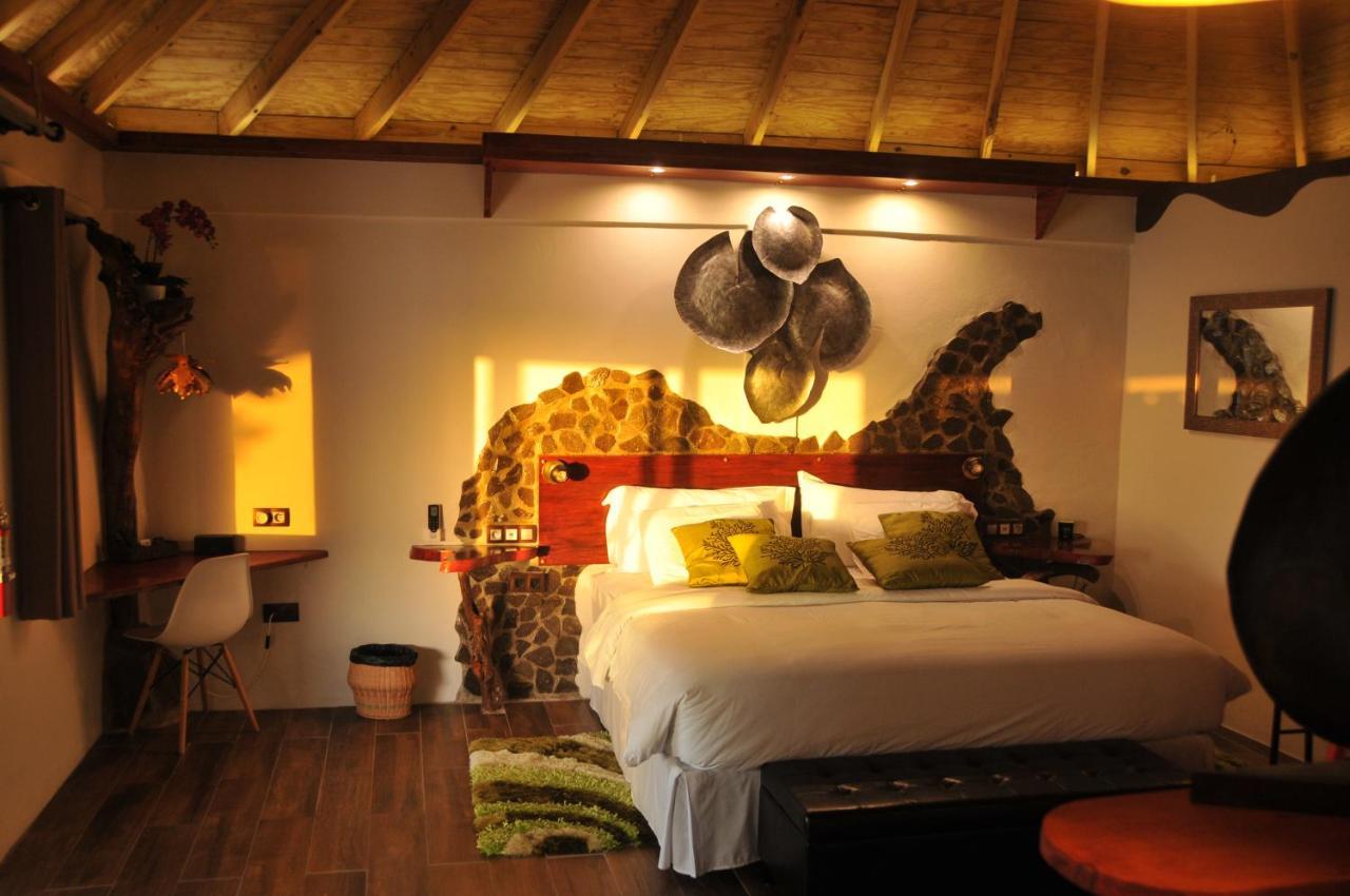 Mango Island Lodges Saint Joseph Екстер'єр фото