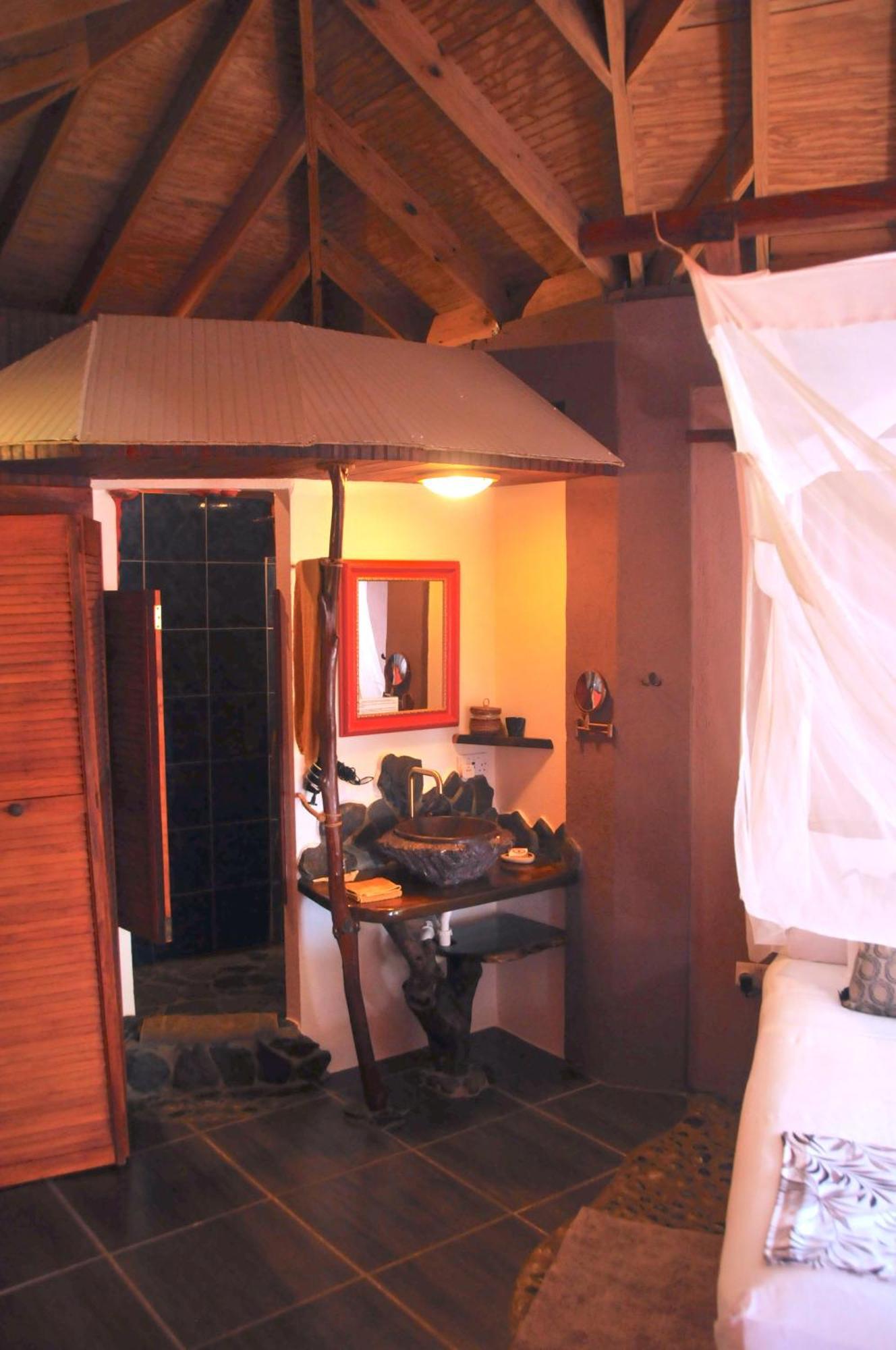 Mango Island Lodges Saint Joseph Екстер'єр фото