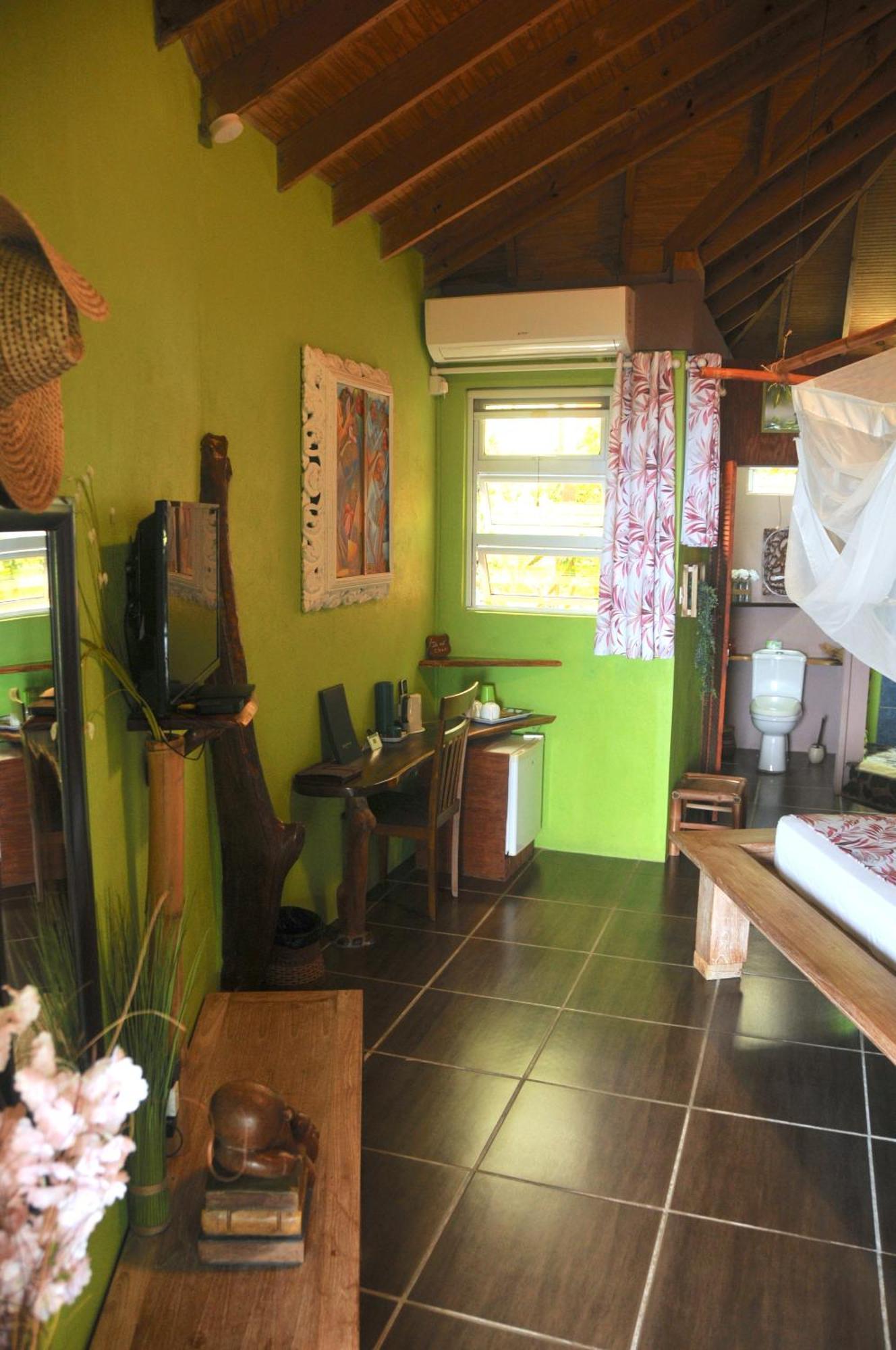 Mango Island Lodges Saint Joseph Екстер'єр фото