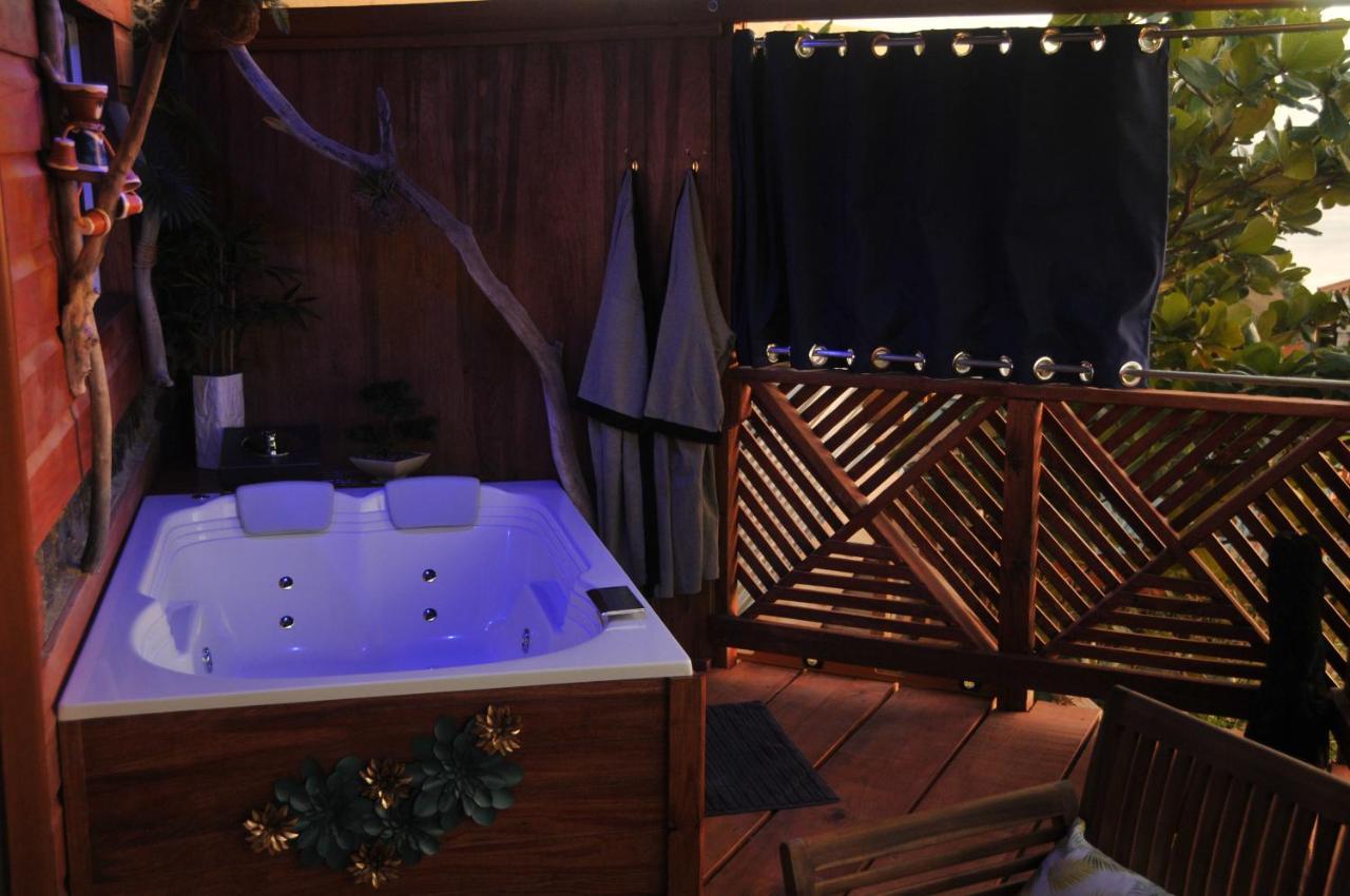 Mango Island Lodges Saint Joseph Екстер'єр фото